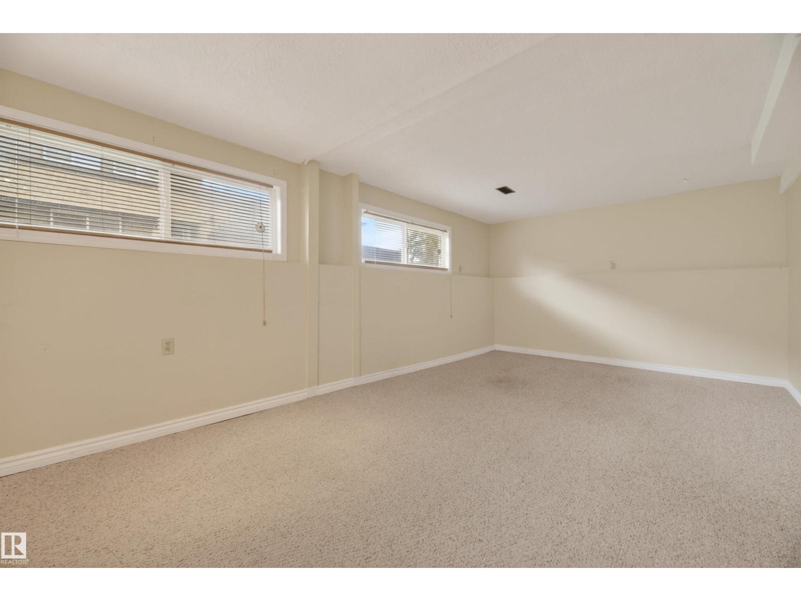 256 WOODBRIDGE WY - 22
