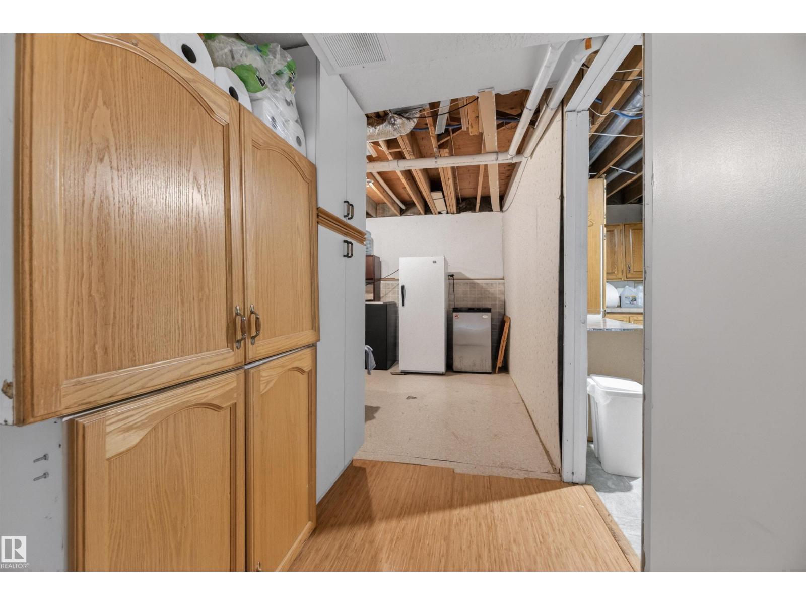256 WOODBRIDGE WY - 24