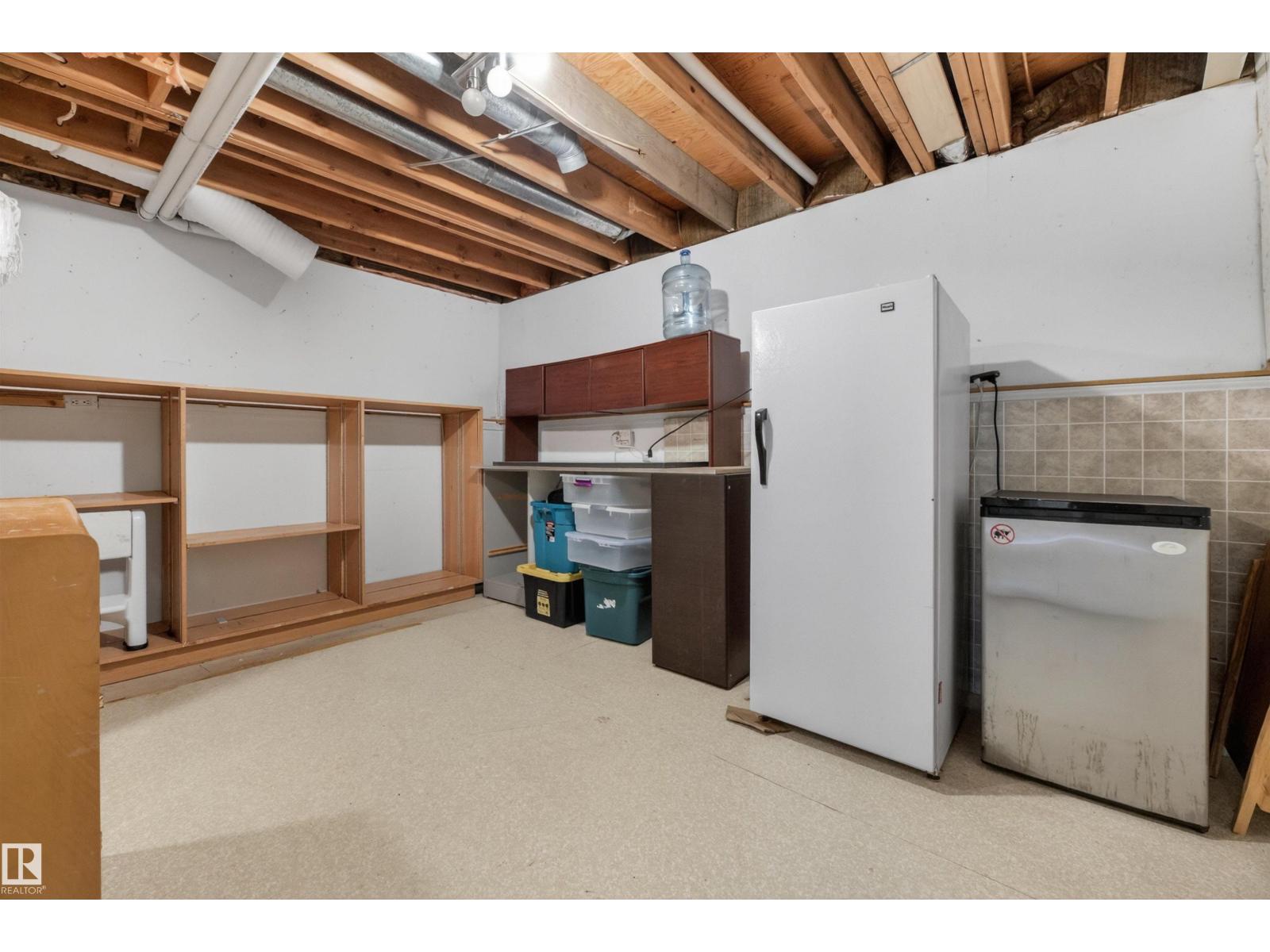 256 WOODBRIDGE WY - 25