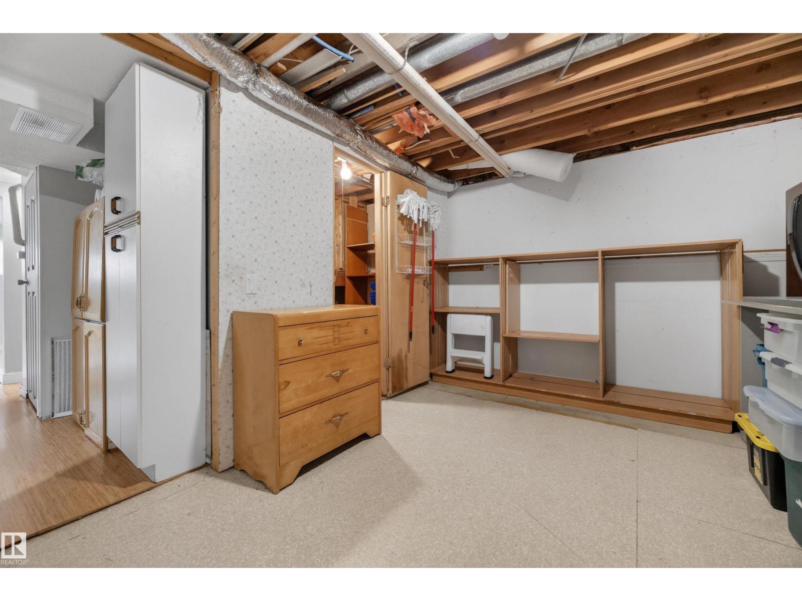 256 WOODBRIDGE WY - 26