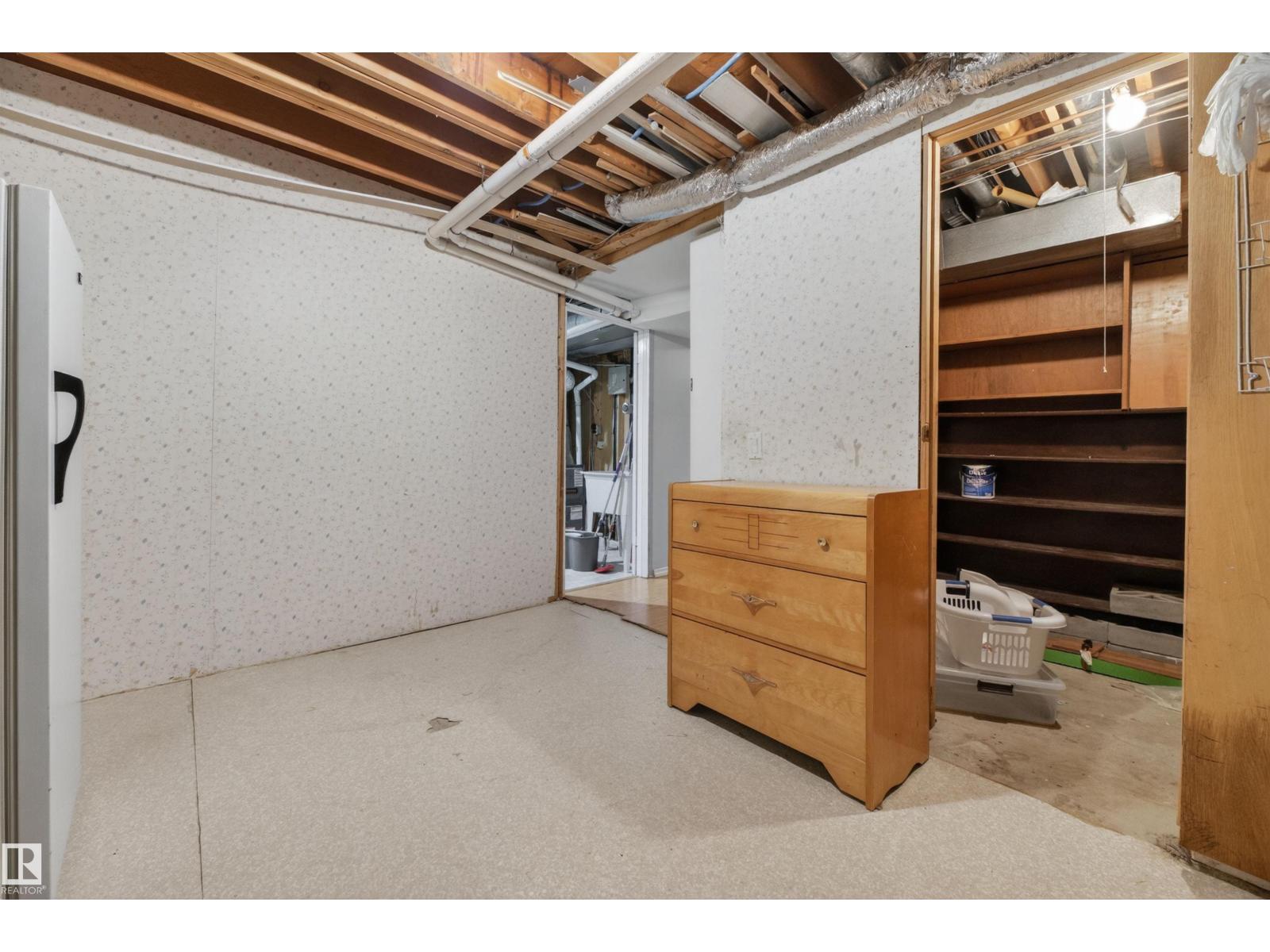 256 WOODBRIDGE WY - 27