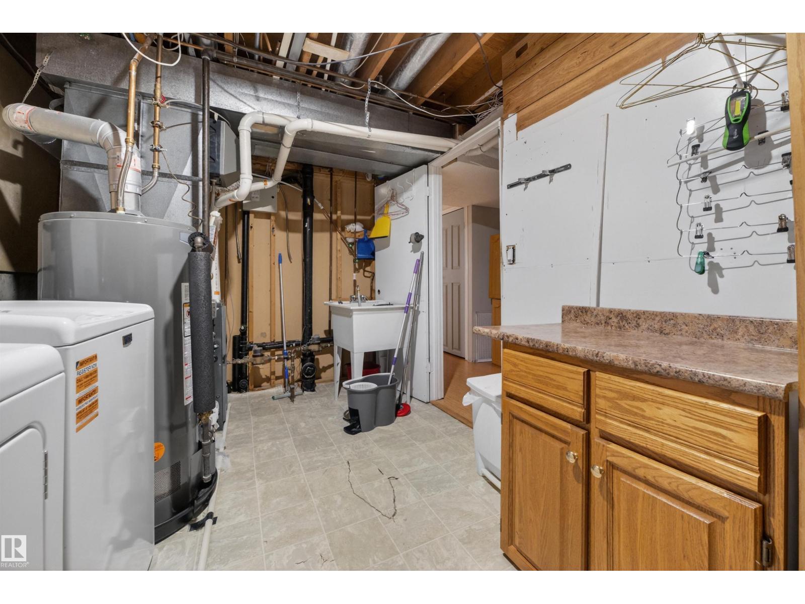 256 WOODBRIDGE WY - 29