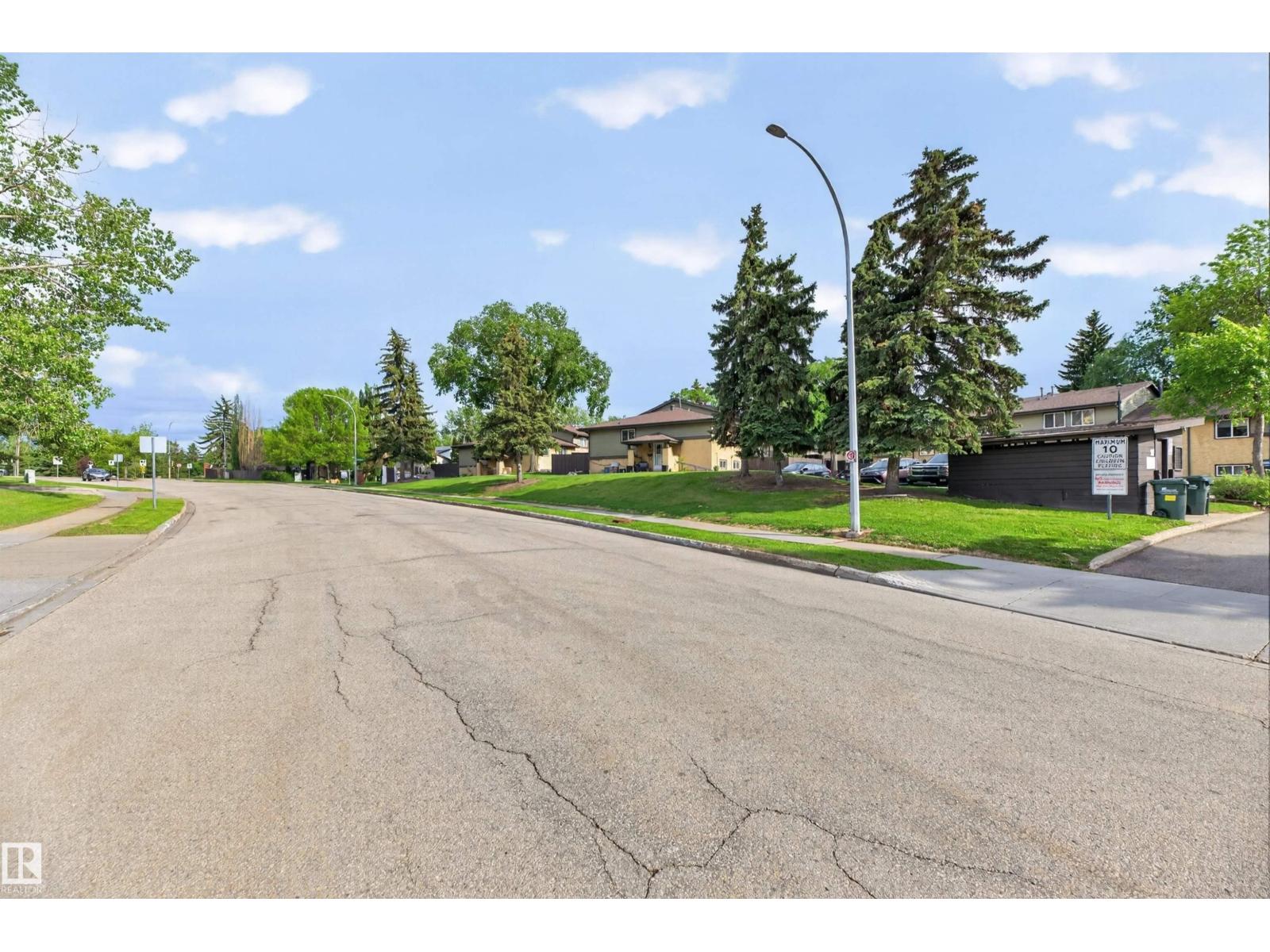 256 WOODBRIDGE WY - 43