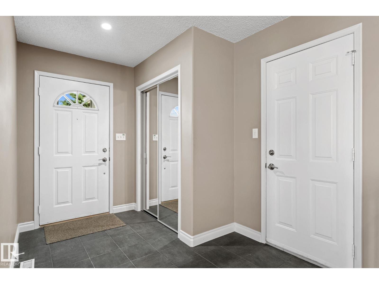 963 YOUVILLE DR W NW - photo 3