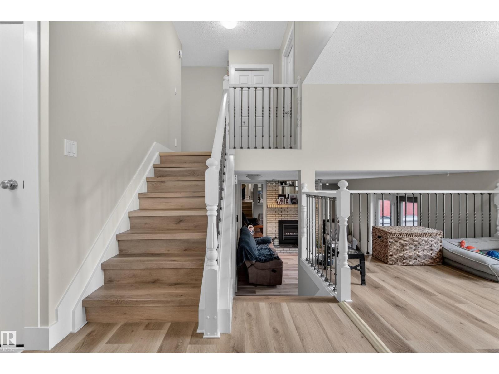 13 DANBRIDGE PL — photo 6