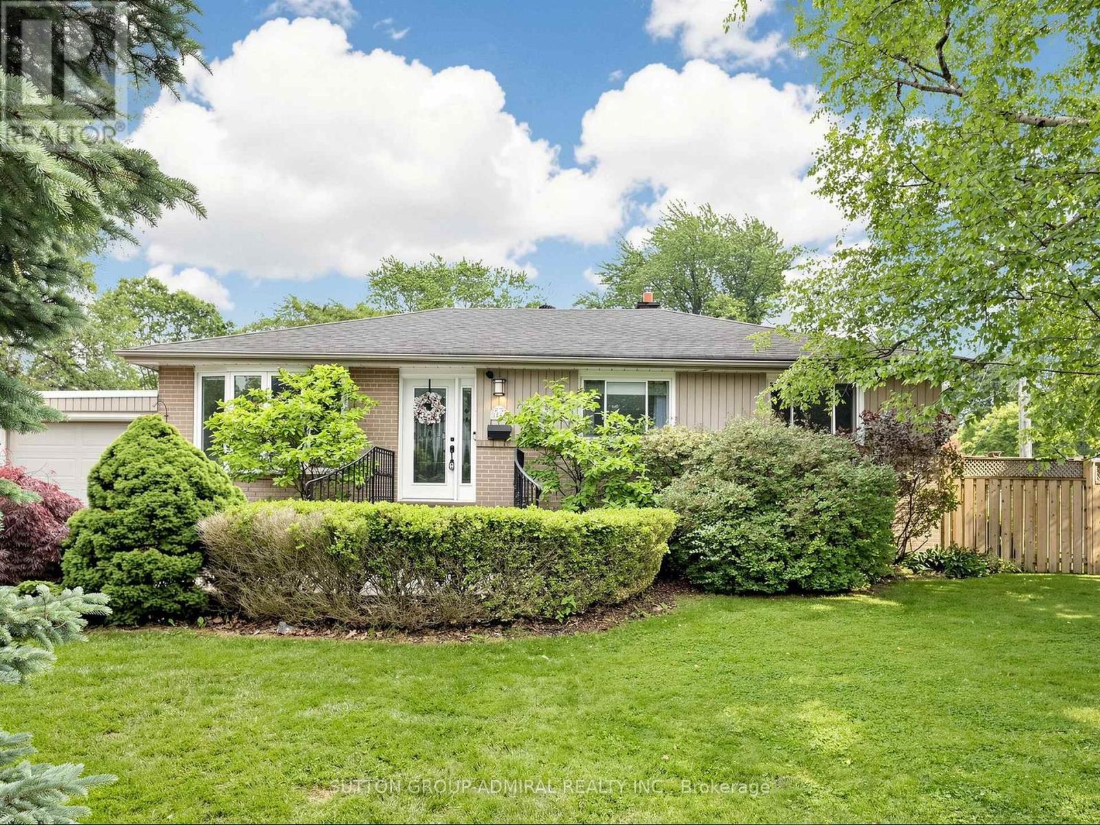 1864 HINDHEAD ROAD - 3