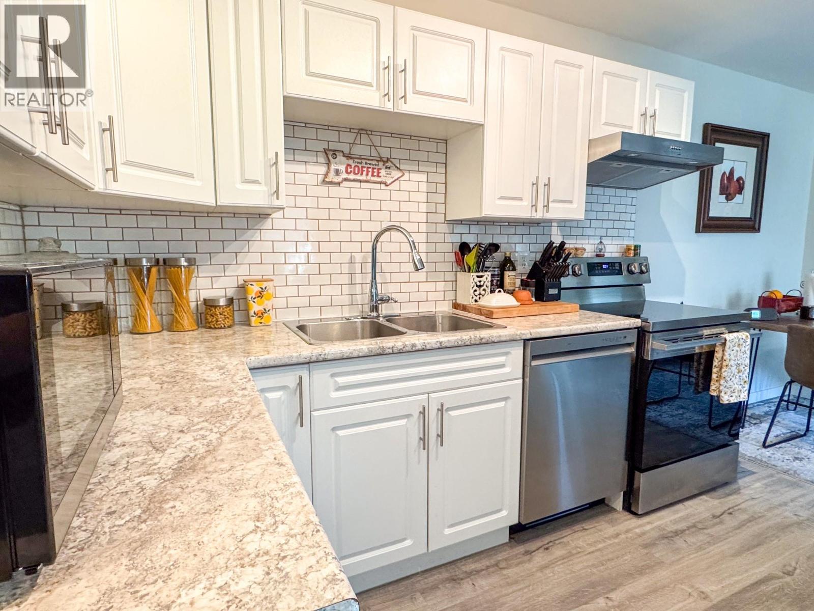 #213 1047 Middleton Way - 11