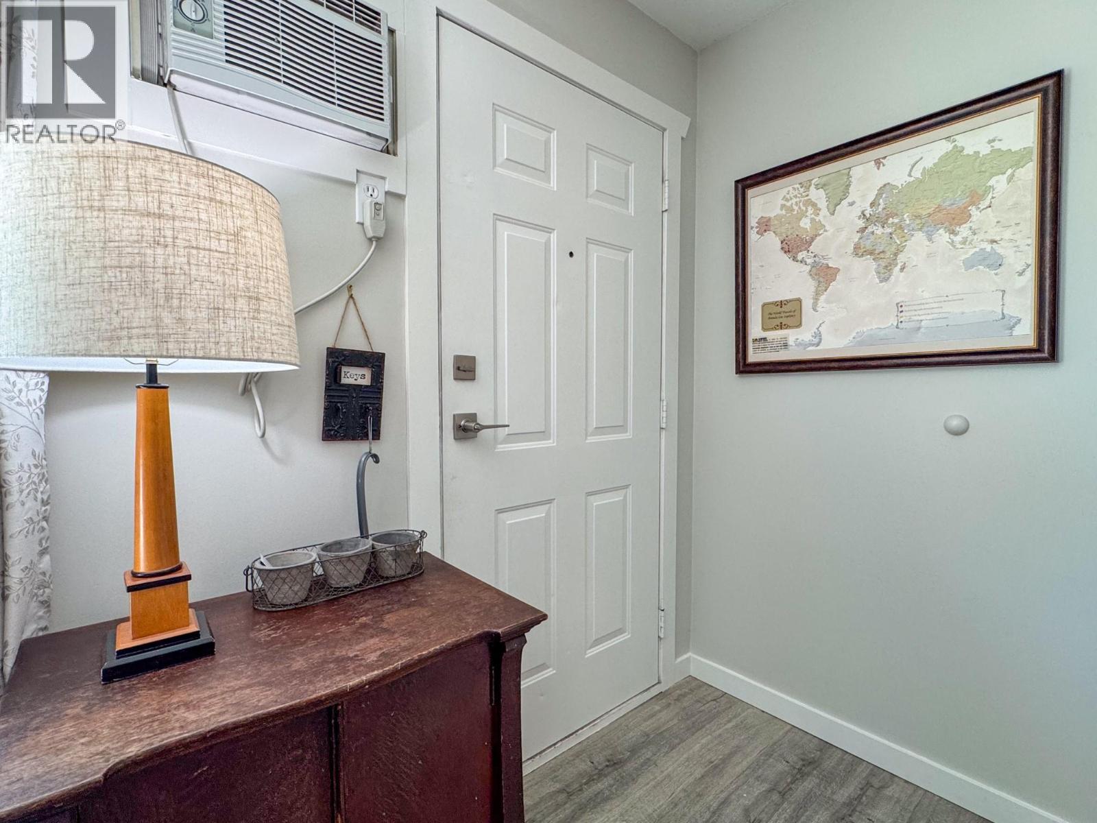 #213 1047 Middleton Way - 7