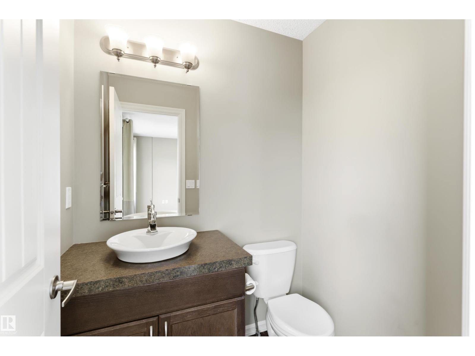8204 180 AV NW — photo 17