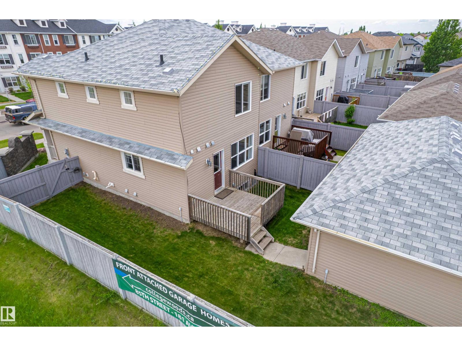 8204 180 AV NW — photo 45