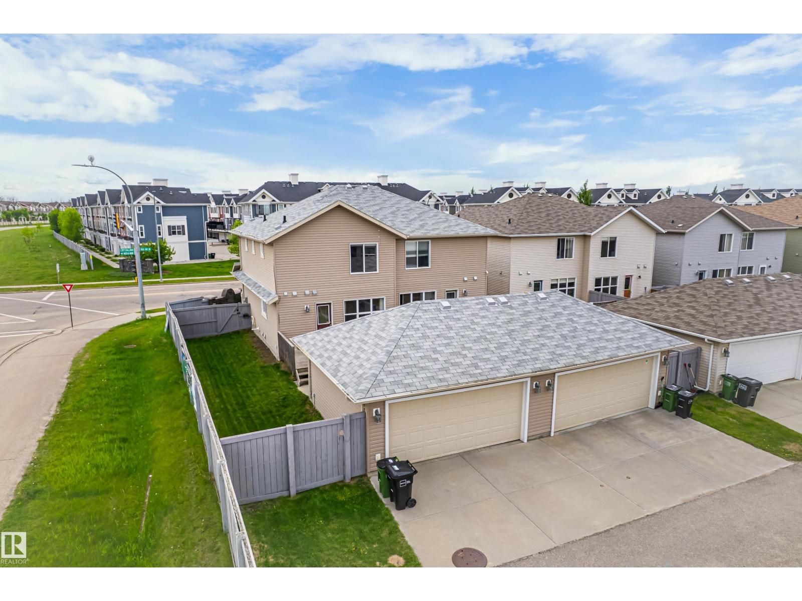 8204 180 AV NW — photo 50