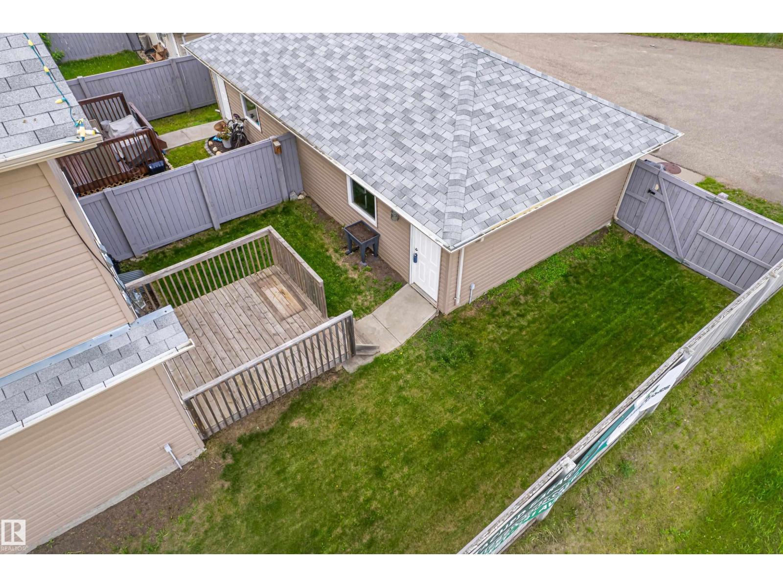 8204 180 AV NW — photo 47