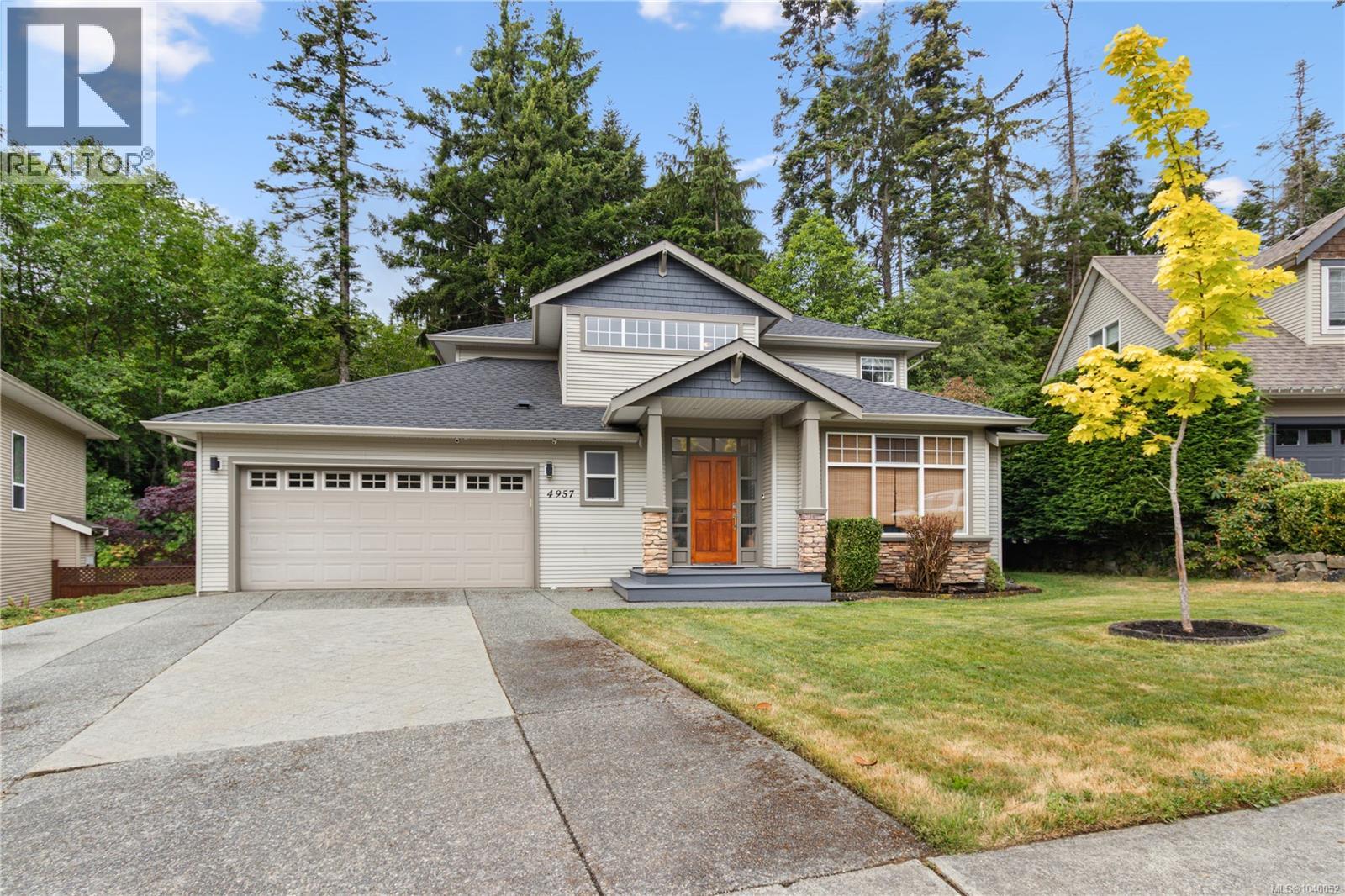 4957 Hartwig Cres - 1