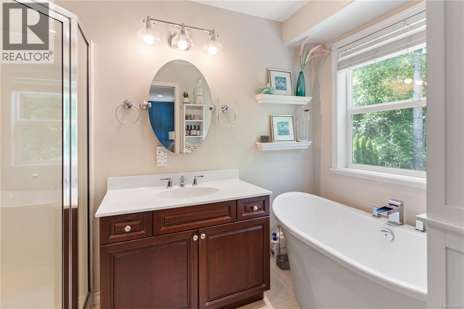 4957 Hartwig Cres - 25