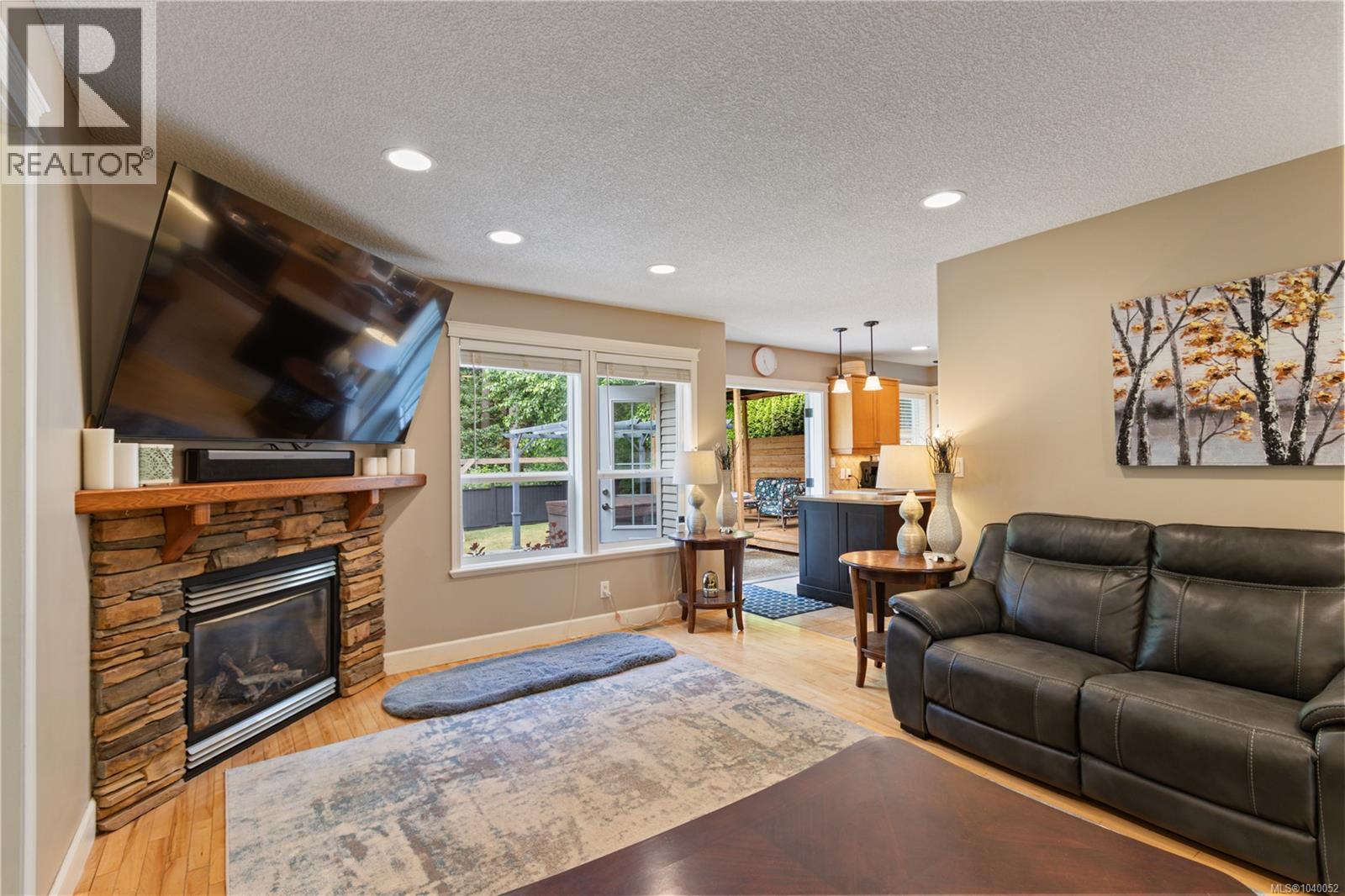 4957 Hartwig Cres - 15