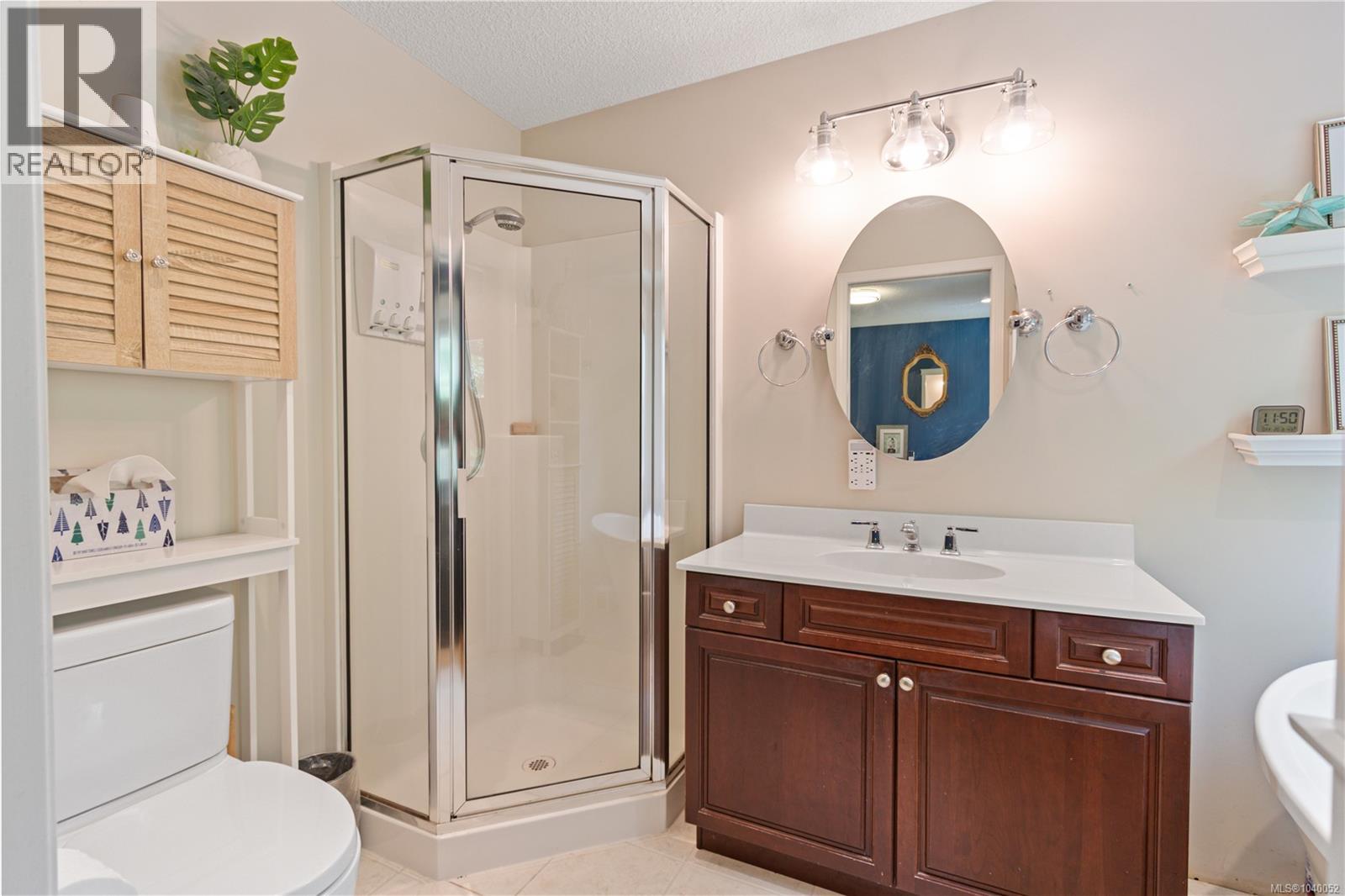 4957 Hartwig Cres - 24