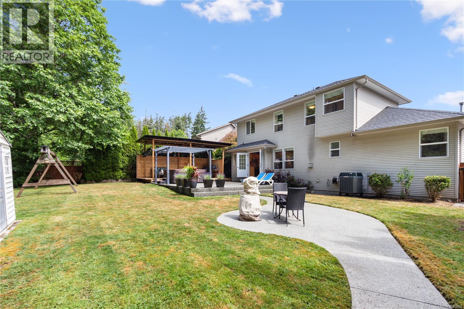 4957 Hartwig Cres - 39
