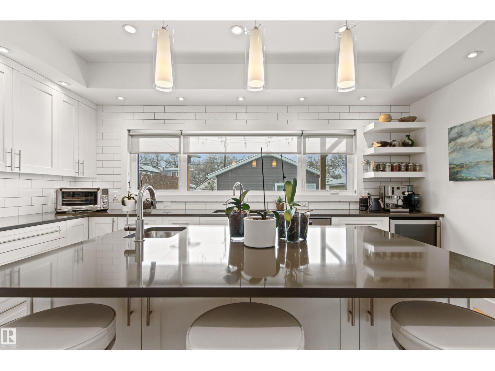 11324 87 ST NW - 17