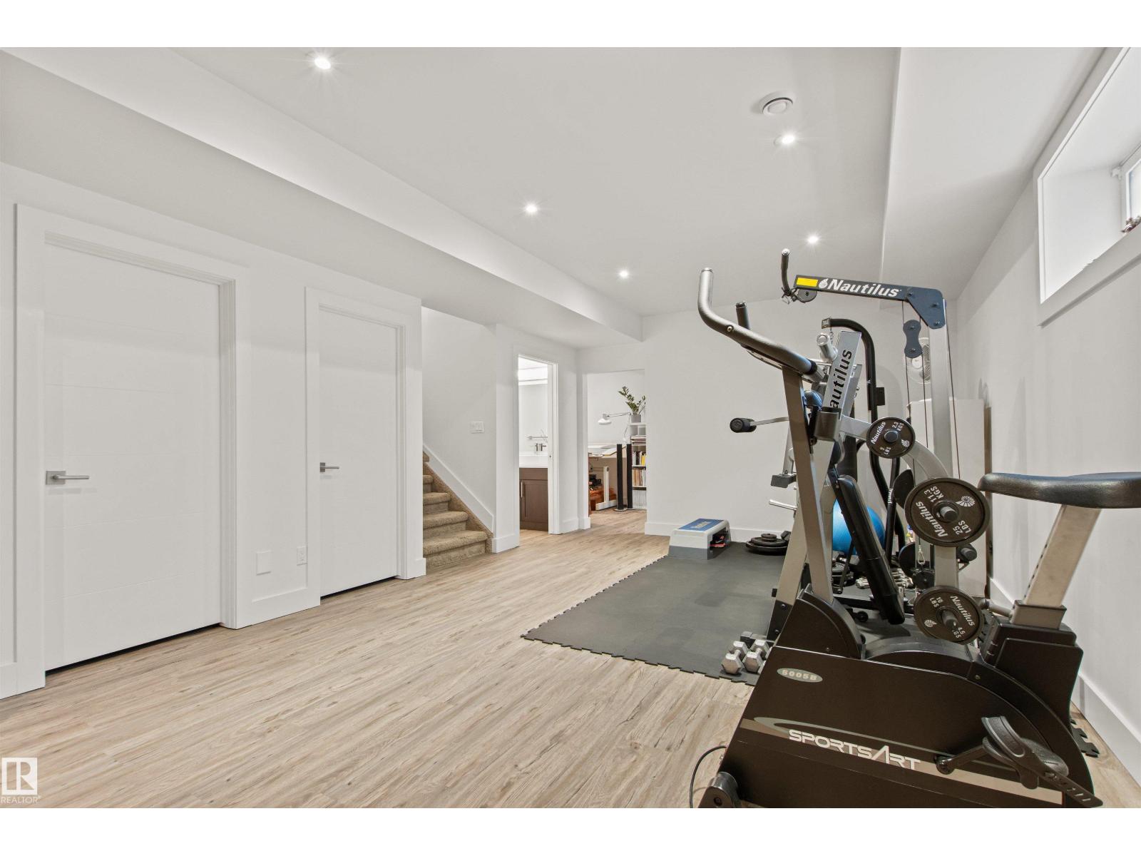 11324 87 ST NW - 38