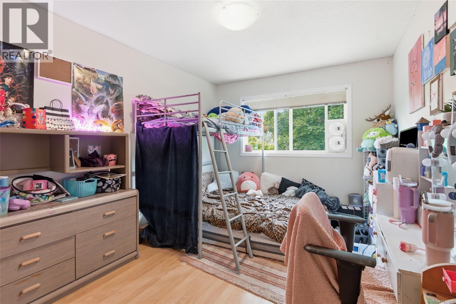 5030 Gertrude St - 14