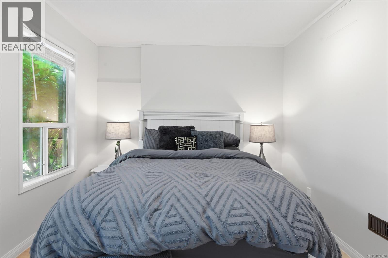 5030 Gertrude St - 28
