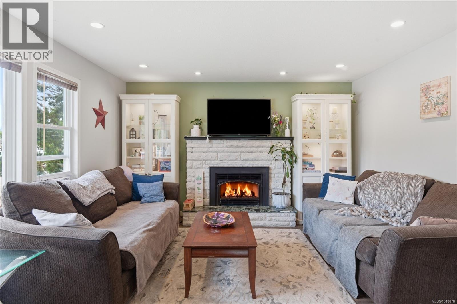 5030 Gertrude St - 3