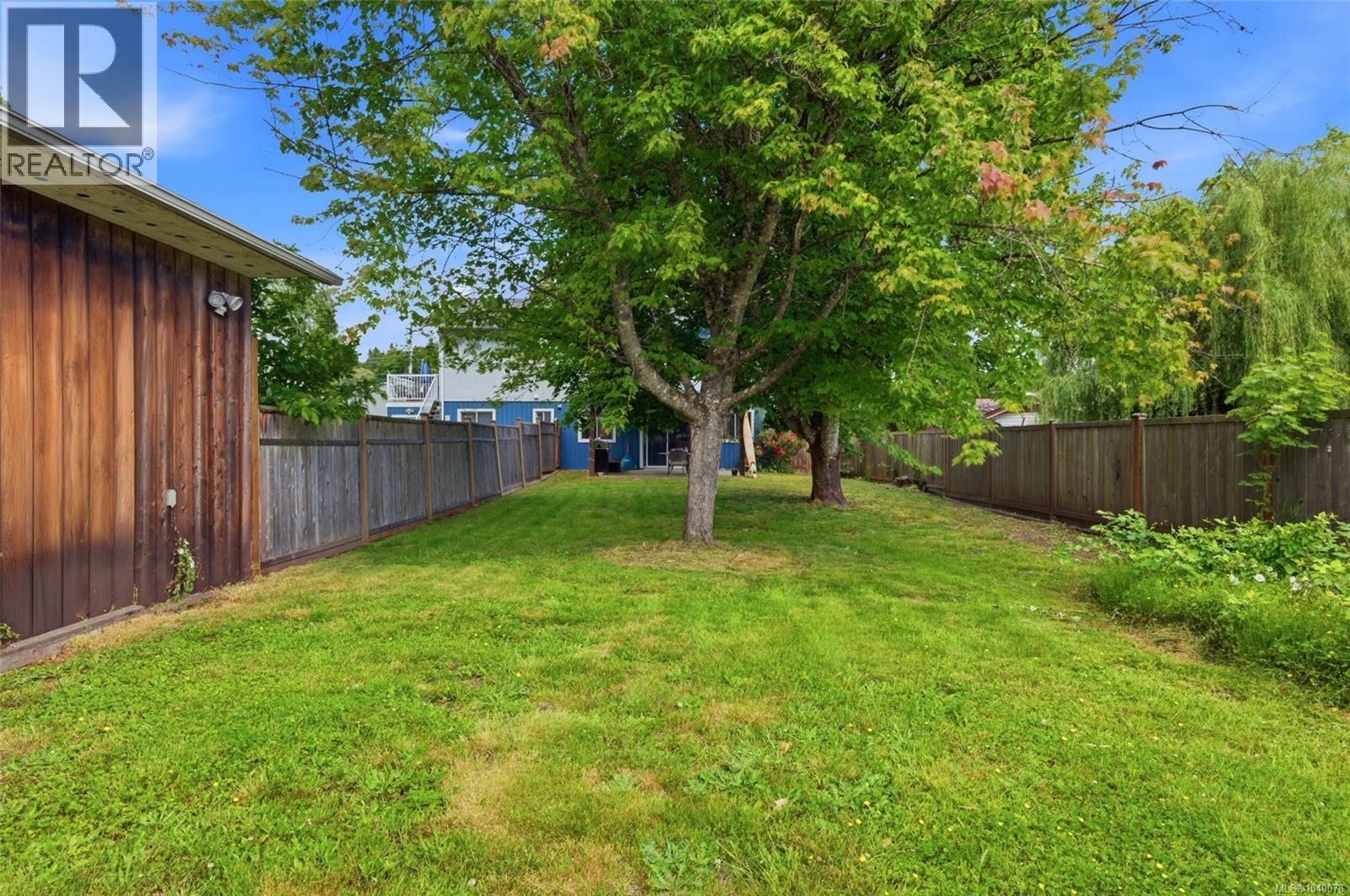 5030 Gertrude St - 31