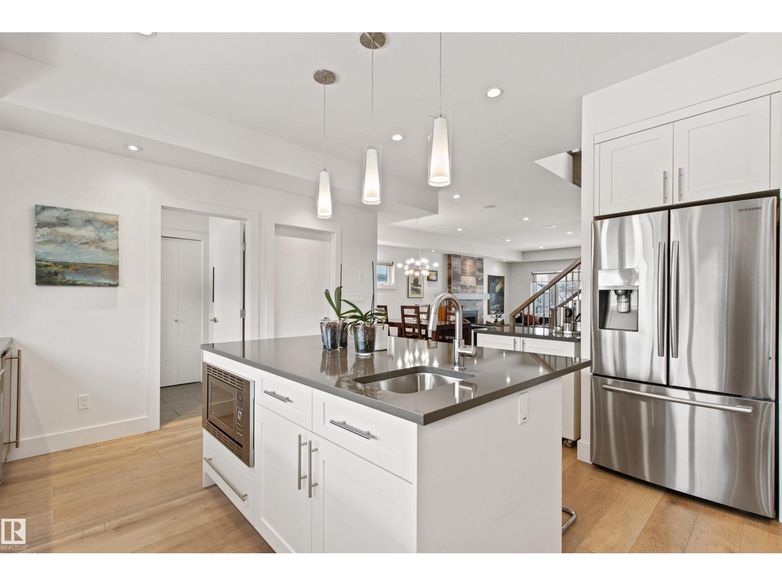 11324 87 ST NW - 20