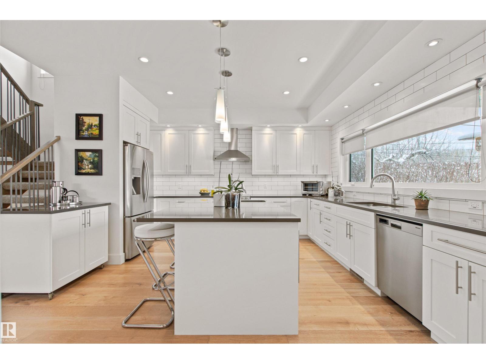 11324 87 ST NW - 19