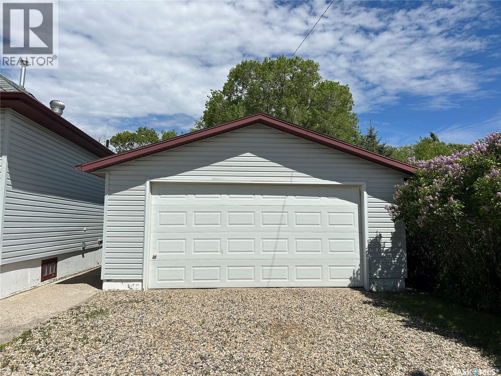 203 Phillips STREET — photo 35