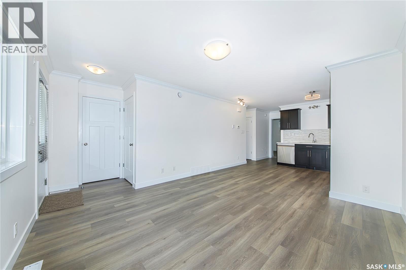 256 250 Akhtar BEND — photo 7