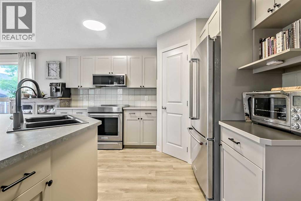 87 ELGIN Drive — photo 9
