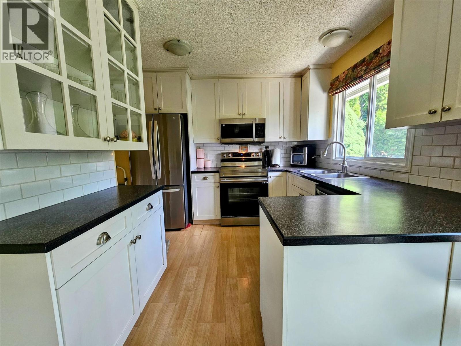 837 9th Street - 8