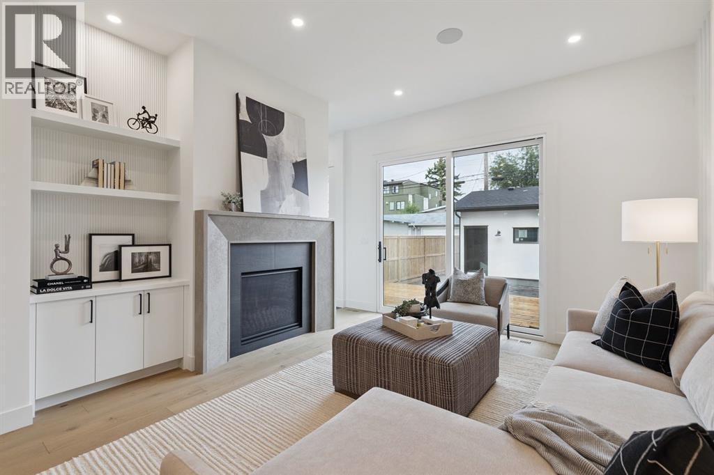 532 51 Avenue SW - 15