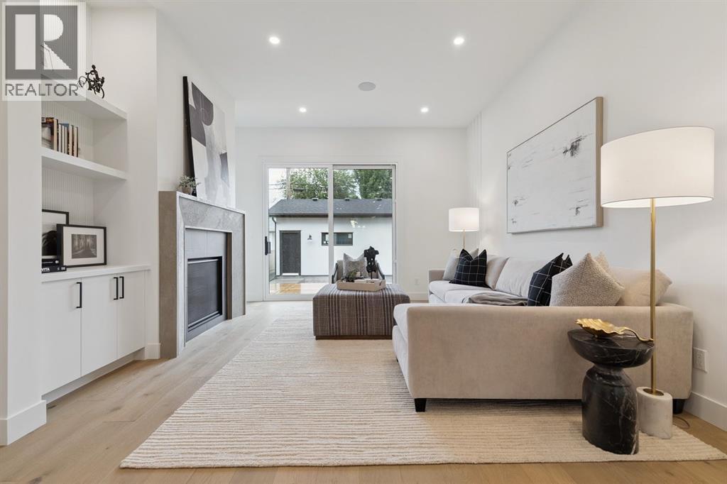 532 51 Avenue SW - 18