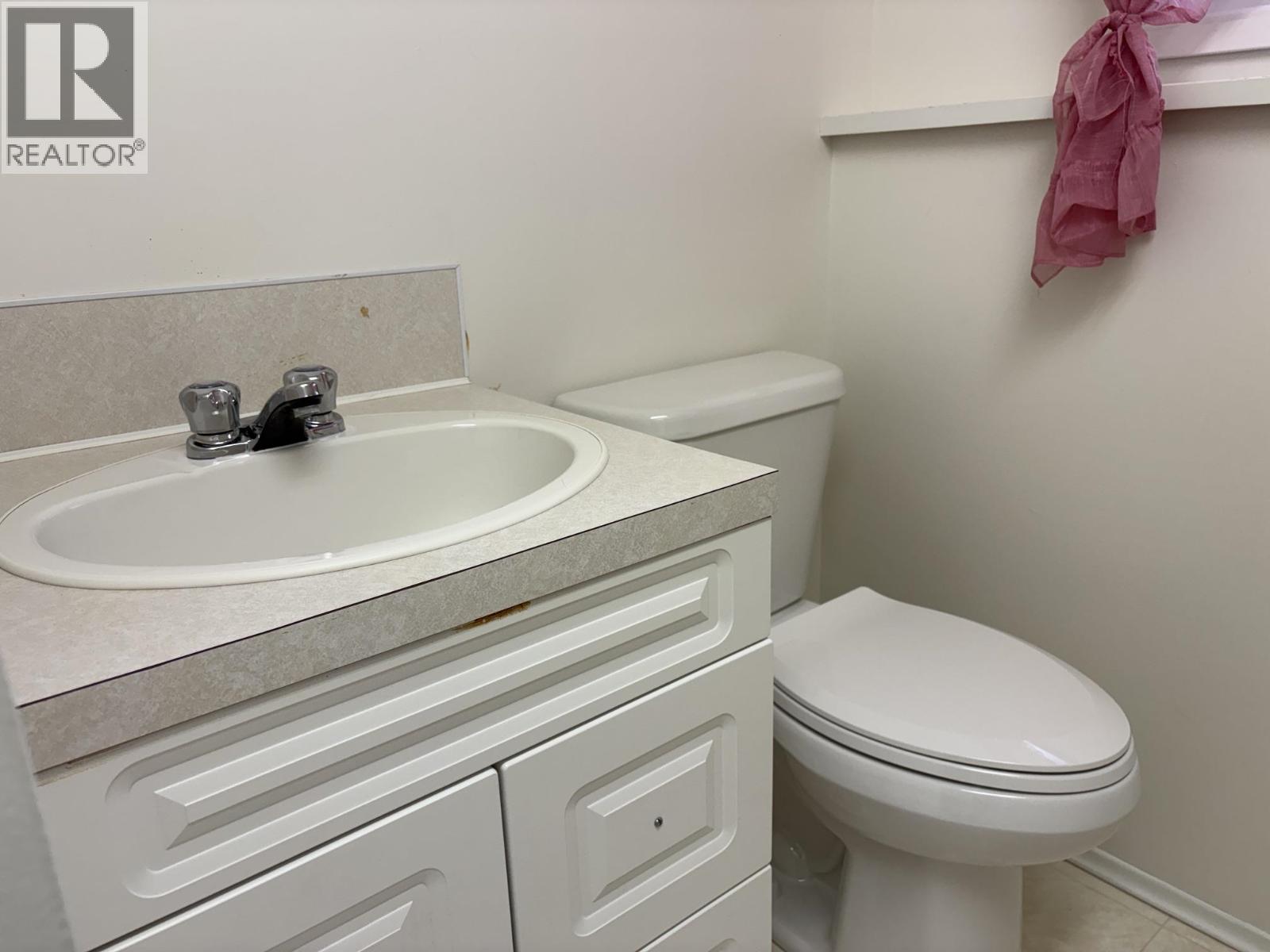 5032 HANSEN COURT - 32