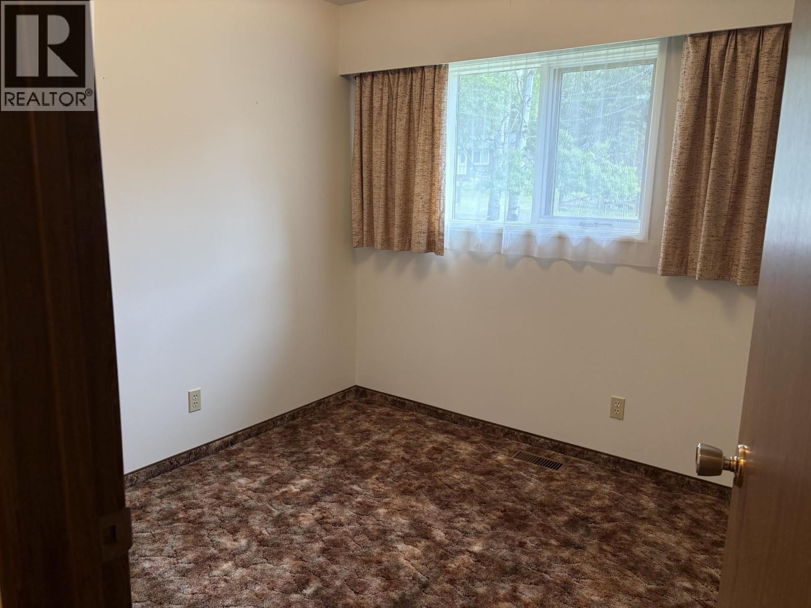 5032 HANSEN COURT - 19