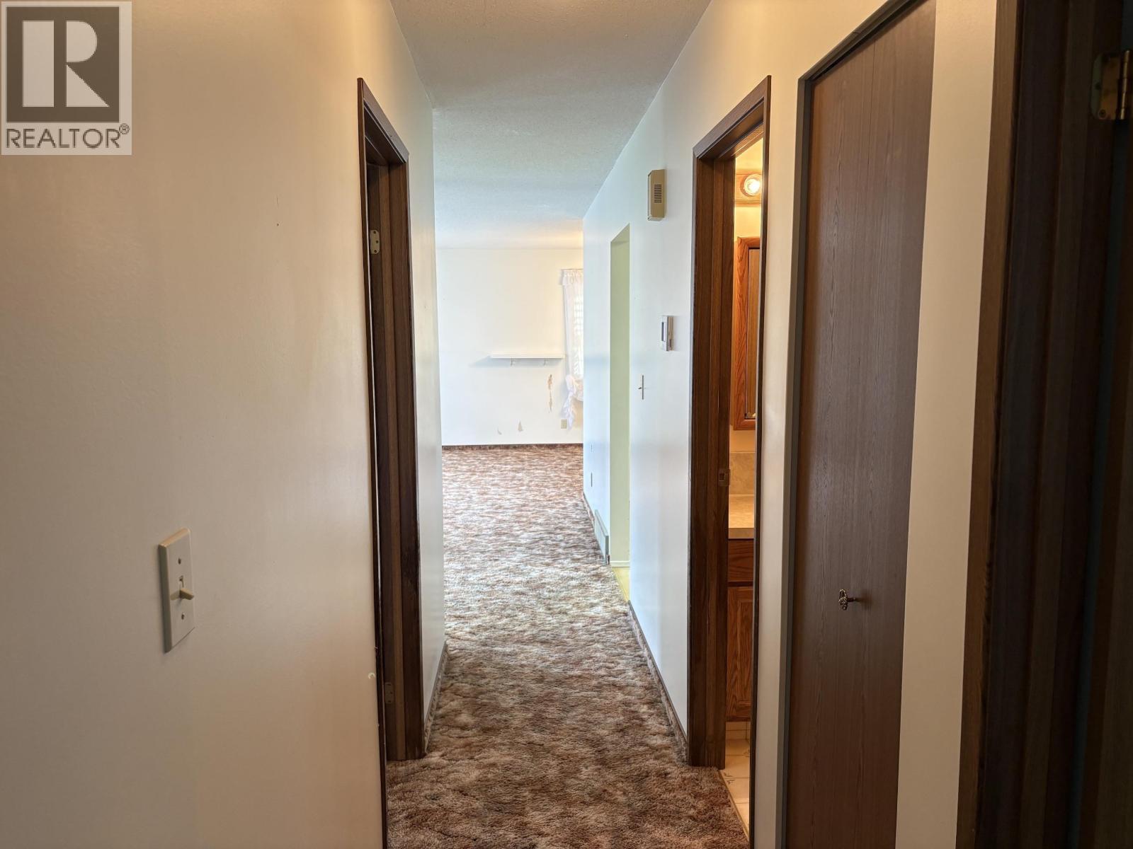 5032 HANSEN COURT - 24