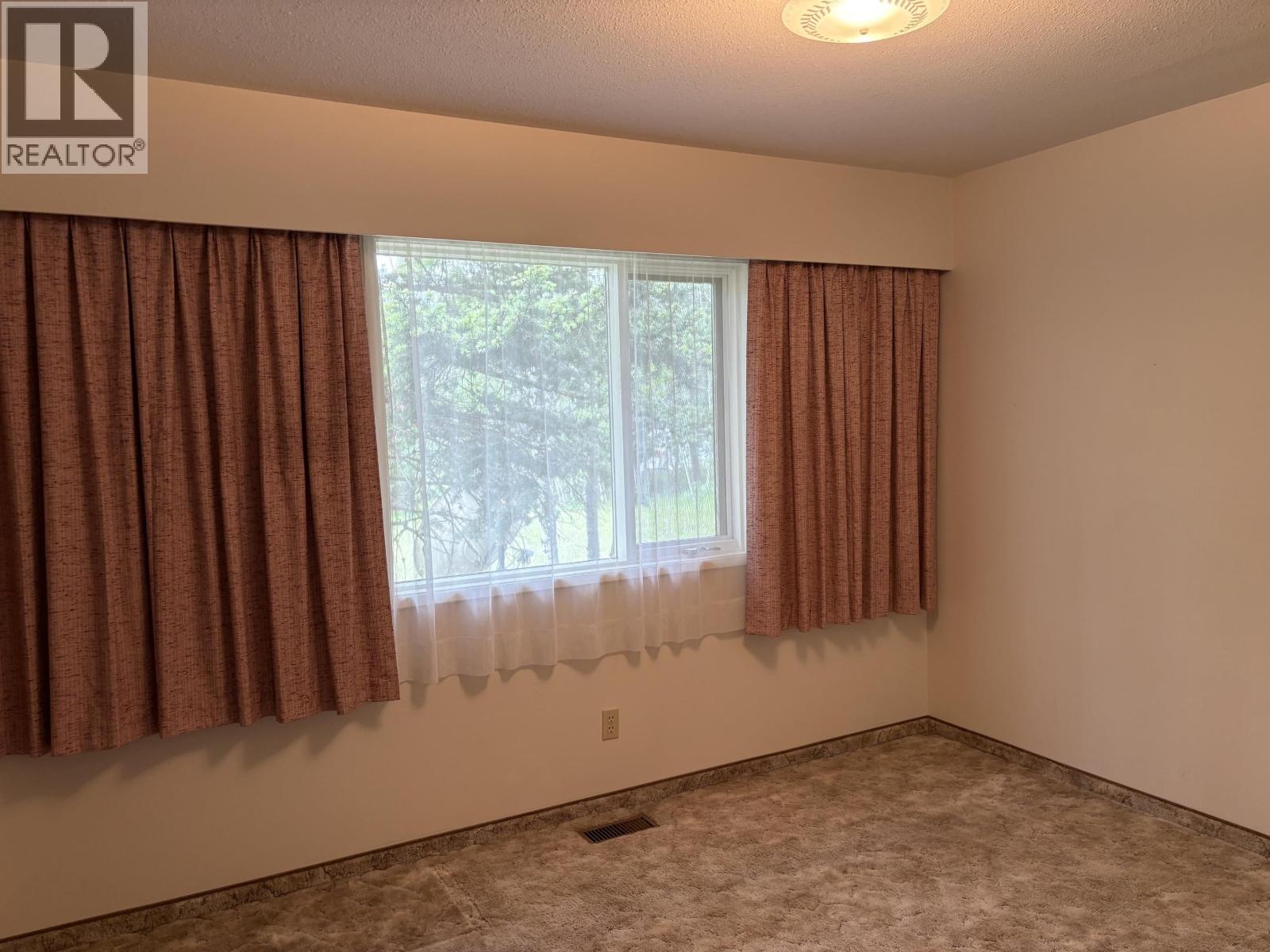5032 HANSEN COURT - 22