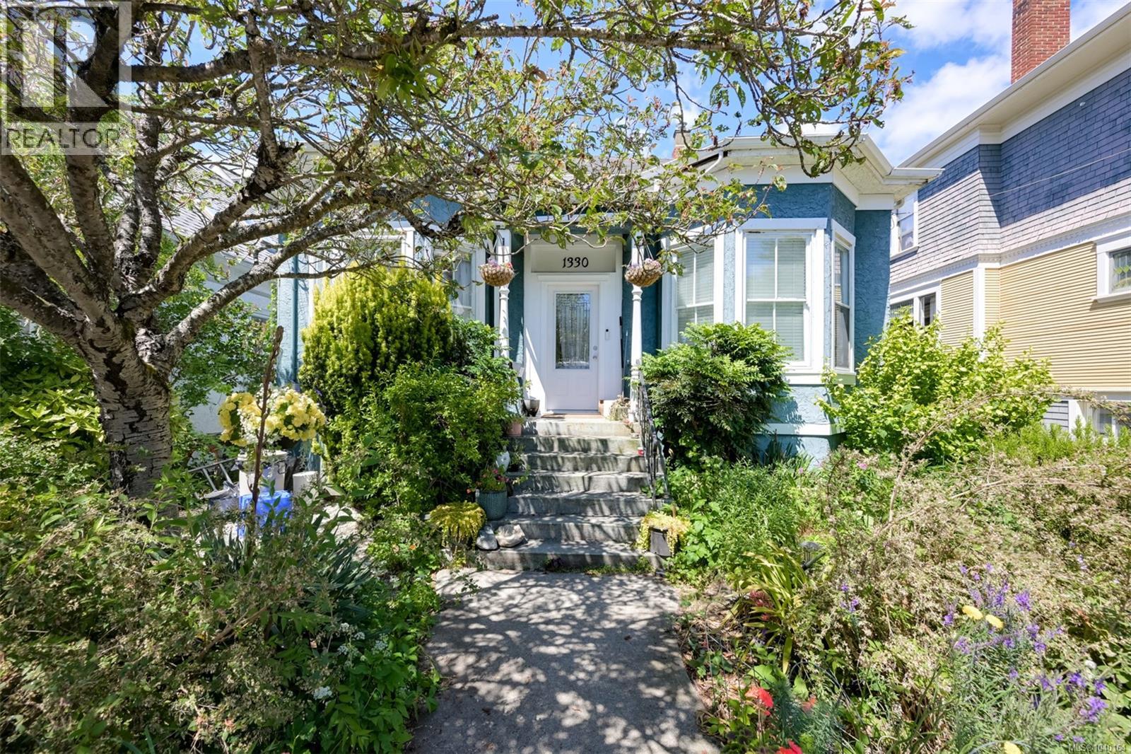  1330 Johnson Street, Victoria