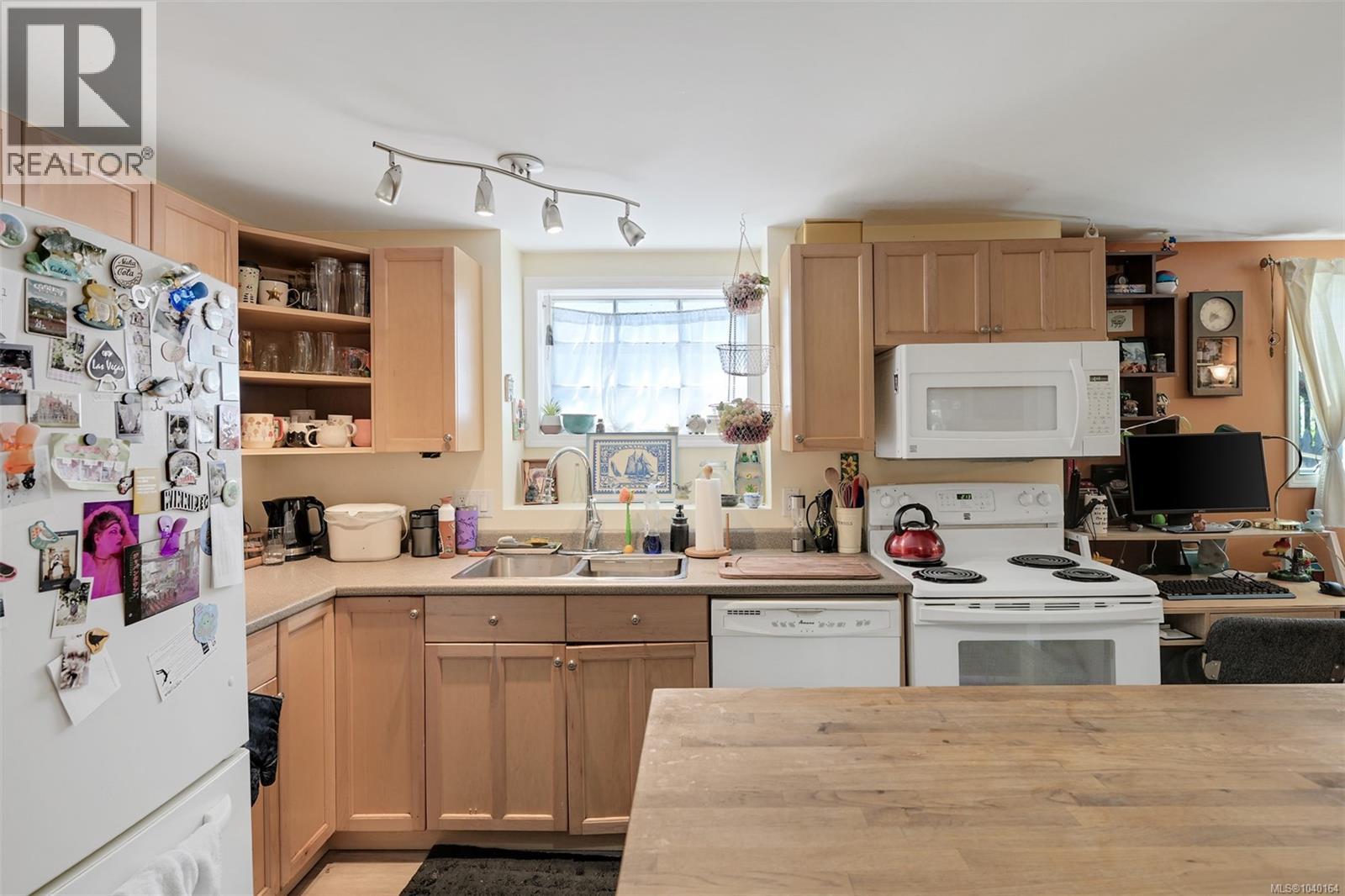 1330 Johnson St - 33
