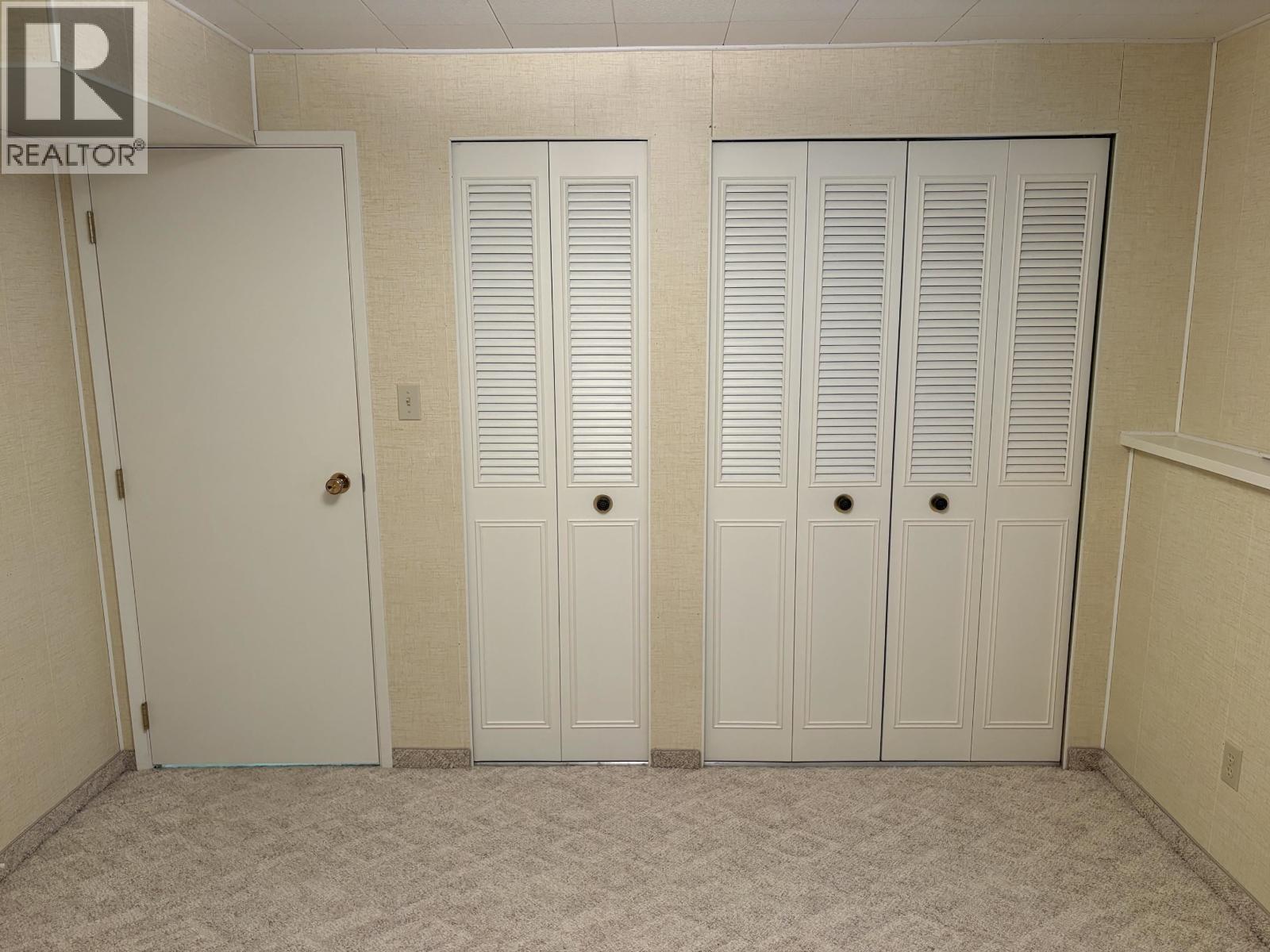5032 HANSEN COURT - 34