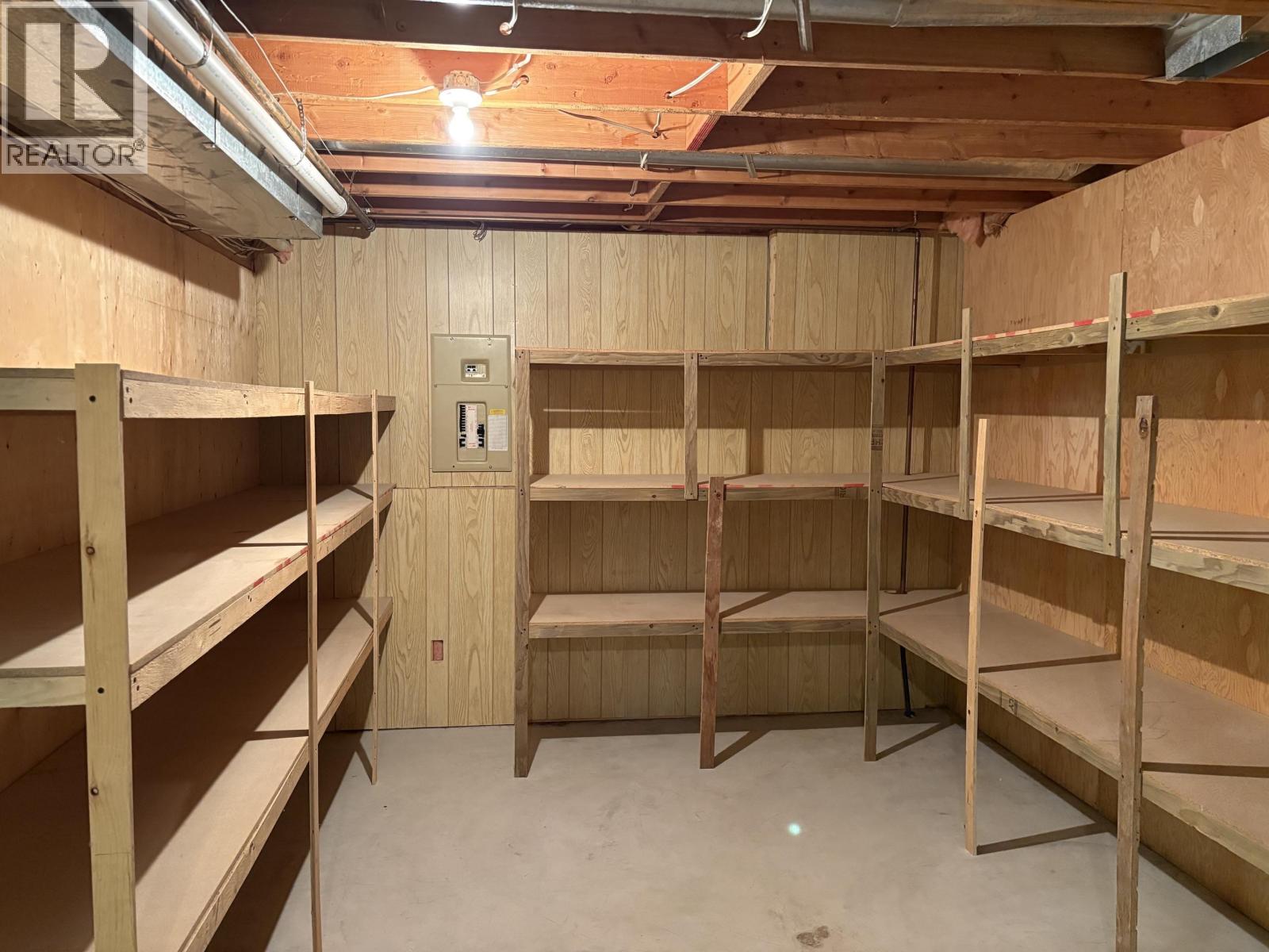 5032 HANSEN COURT - 36