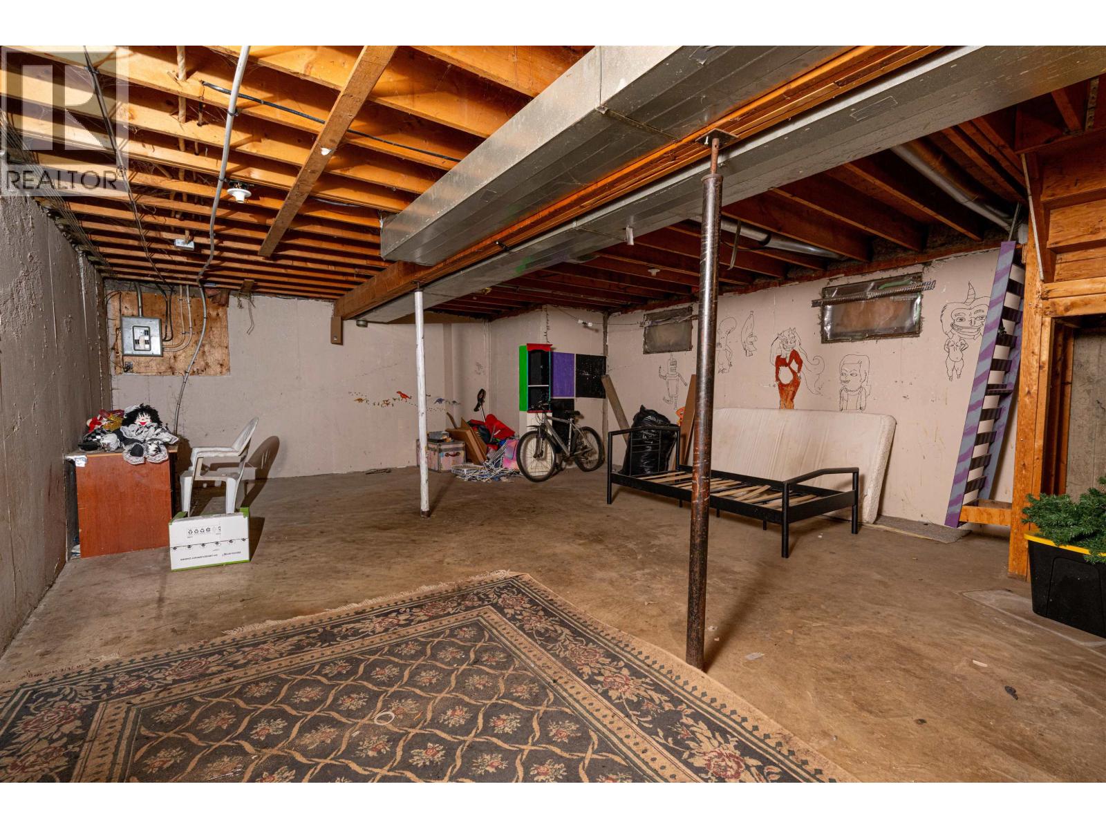 2336 VICTORIA STREET - 12