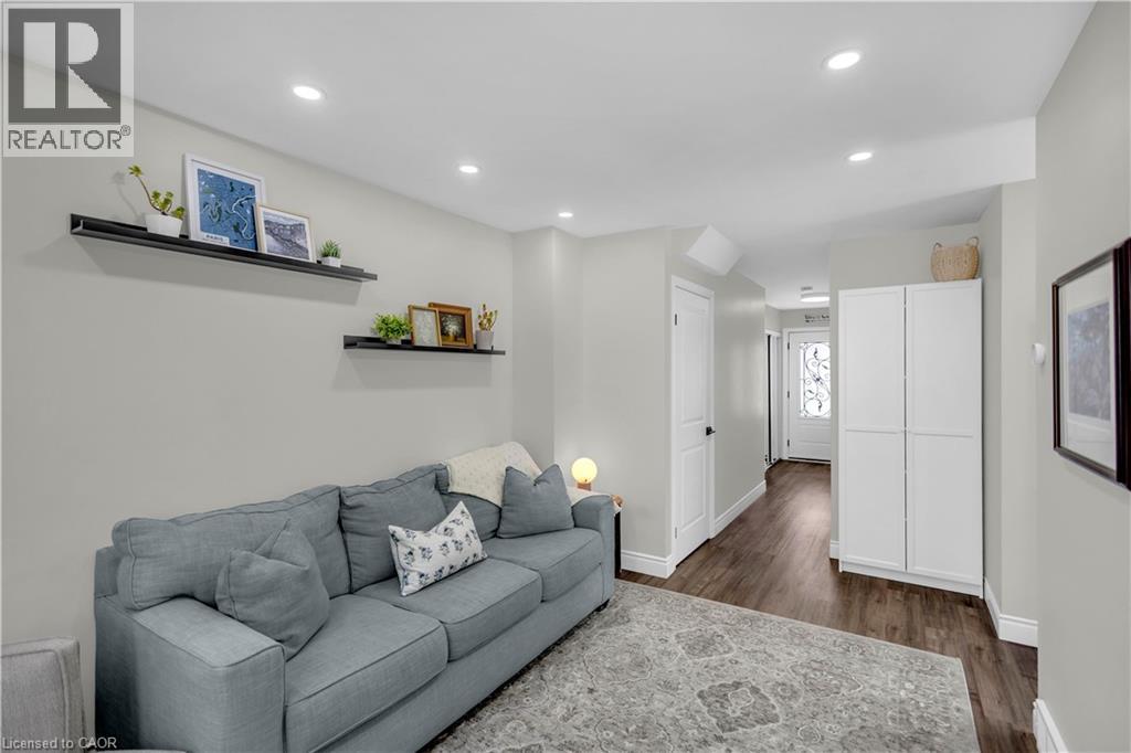 48 KATHLEEN Street - 6