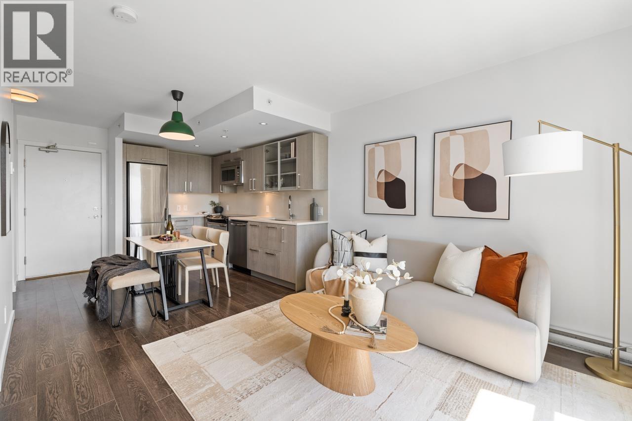 562 955 E HASTINGS STREET, Vancouver