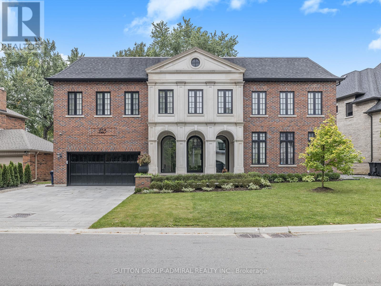 Listing photo of 125 SANDRINGHAM DRIVE