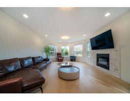 9362 206a Street, Langley, BC V1M2W6 Photo 11