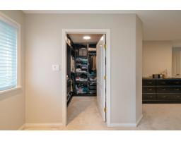 9362 206a Street, Langley, BC V1M2W6 Photo 24