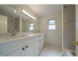 9362 206a Street, Langley, BC V1M2W6 Photo 30